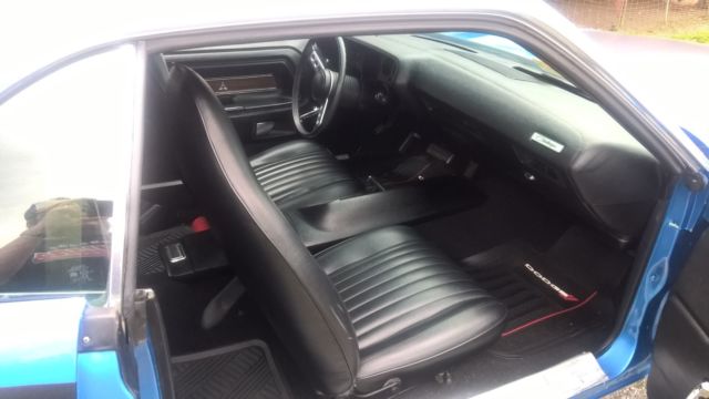 1974 dodge challenger v8 318