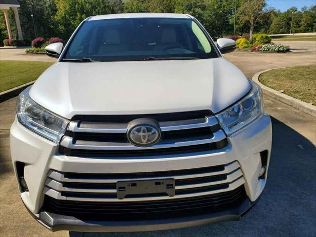 2017 toyota highlander le plus