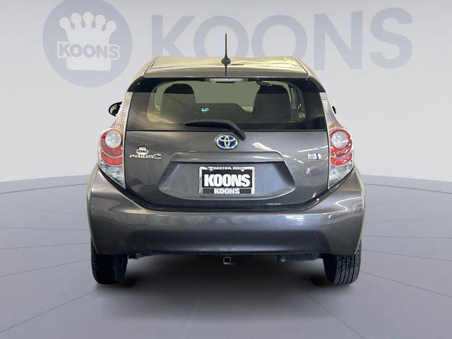 2014 toyota prius c three
