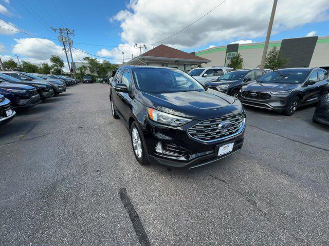 2022 ford edge titanium