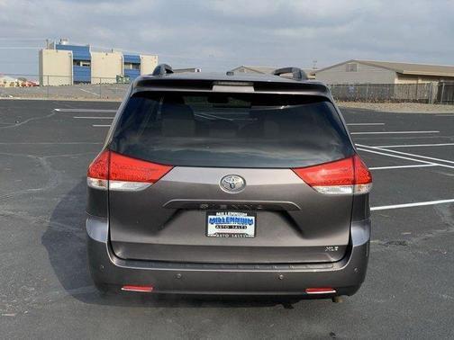 2013 toyota sienna in milwaukee, wisconsin