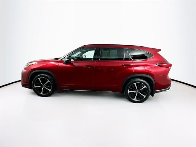2022 toyota highlander xse