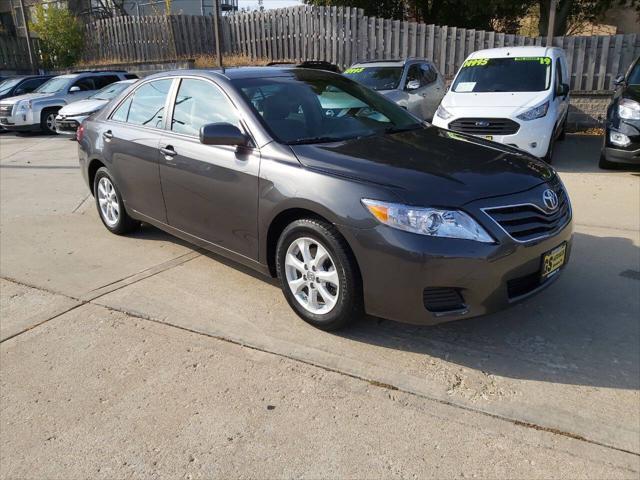 2011 toyota camry le