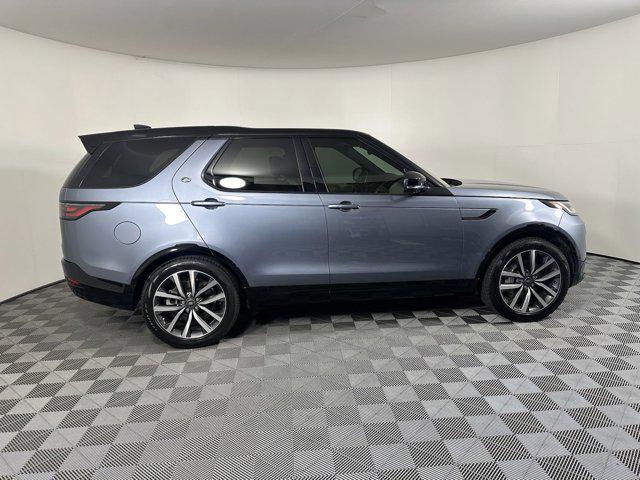 2023 land rover discovery p300 s r-dynamic