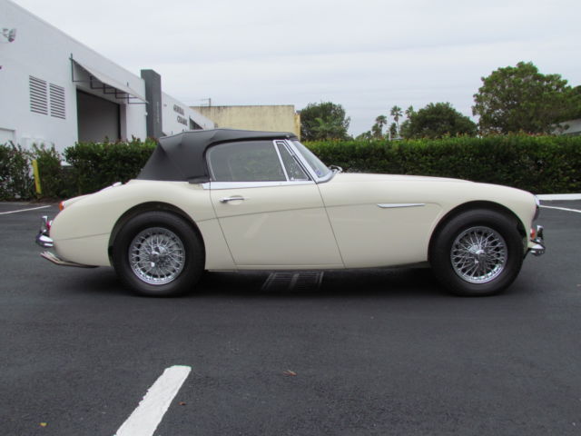 austin healey 3000 mkiii bj8 convertible