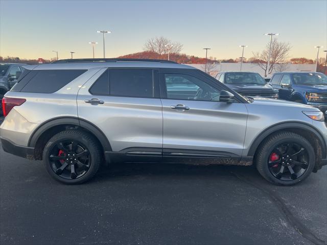 2020 ford explorer st