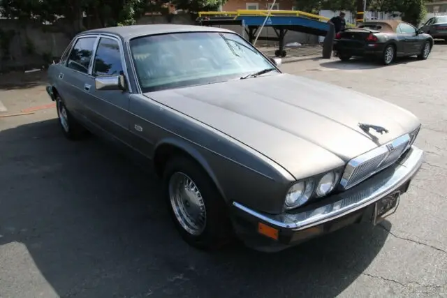 1988 jaguar xj6 vanden plas automatic 6 cylinder no reserve