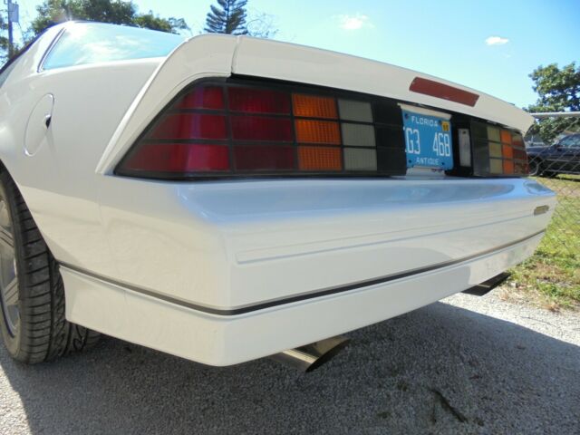 z28 camaro iroc z v8 auto