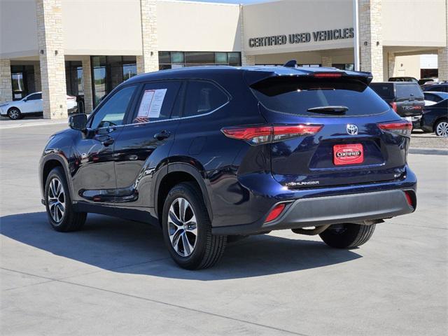 2023 toyota highlander xle