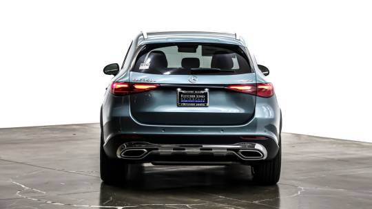 2025 Mercedes-Benz GLC
