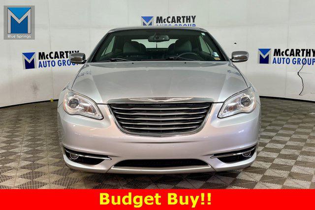 2011 chrysler 200 limited