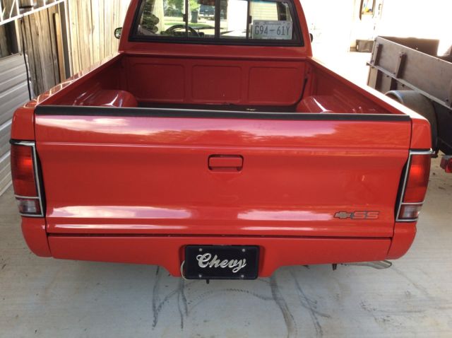 red very nice truck