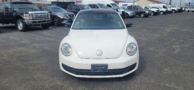 2012 volkswagen beetle 2.5 in bremen, indiana