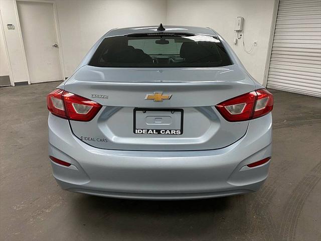 2018 chevrolet cruze ls