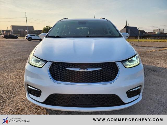 2022 chrysler pacifica touring l