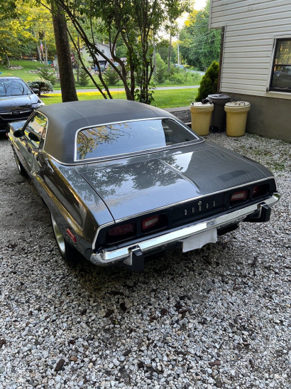 dodge challenger