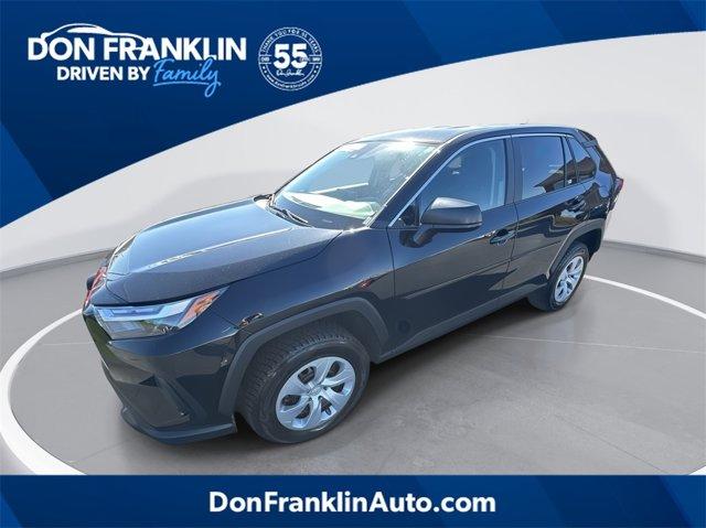 2023 toyota rav4 le