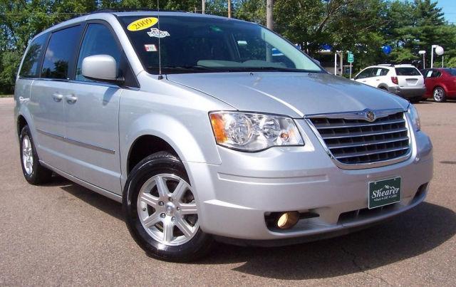 2009 chrysler town & country touring for sale in south burlington, vermont