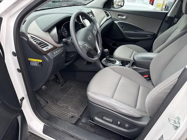 2017 hyundai santa fe se