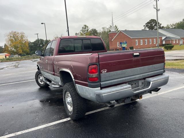 2000 dodge ram 2500 base