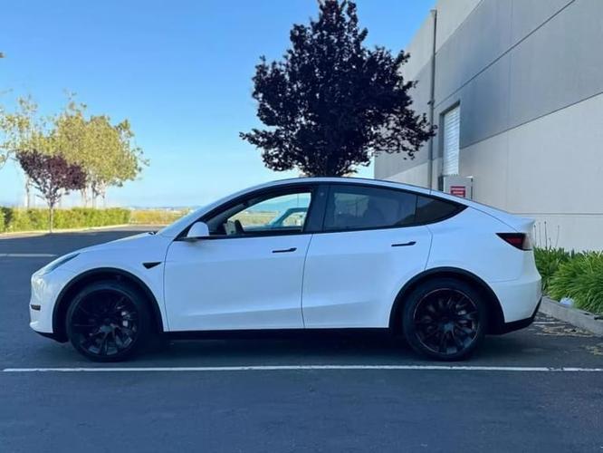 2021 tesla model y standard range sport utility 4d in newark, california