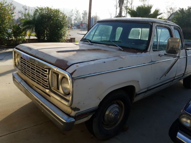 1977 dodge d200 extended cab 440 pickup truck