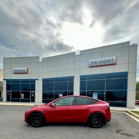 2022 tesla model y long range