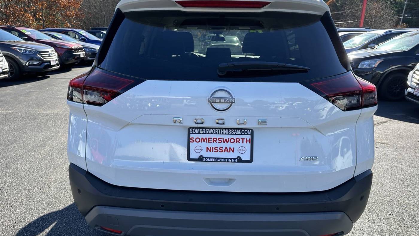 2022 nissan rogue s