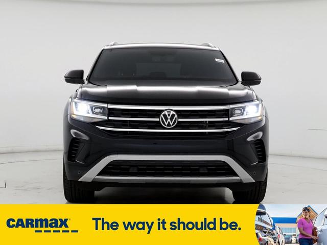 2022 volkswagen atlas cross sport se w/tech