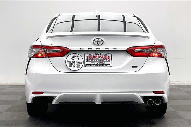2019 toyota camry se