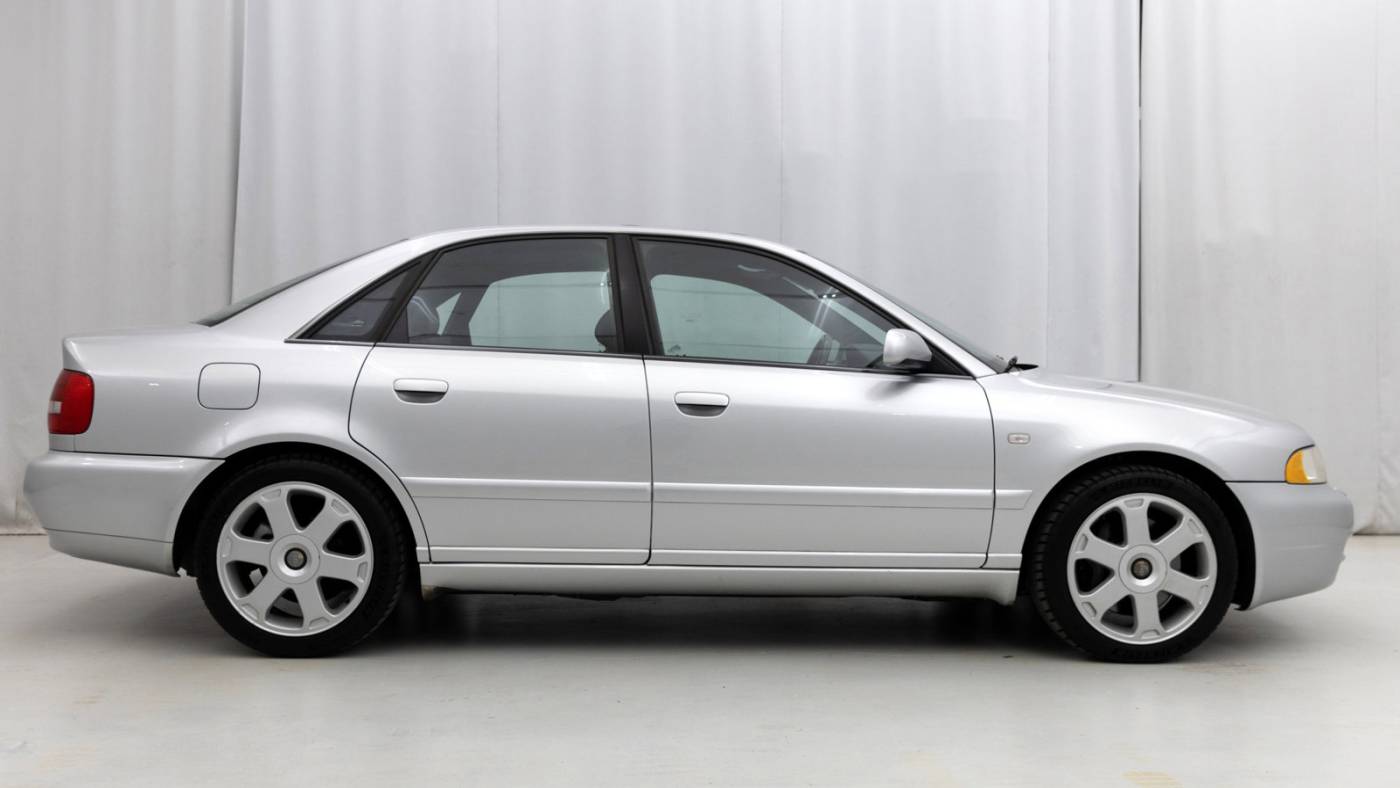 2000 audi s4 quattro