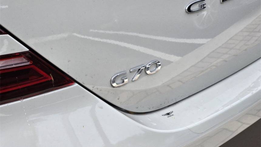 2025 genesis g70 2.5t standard
