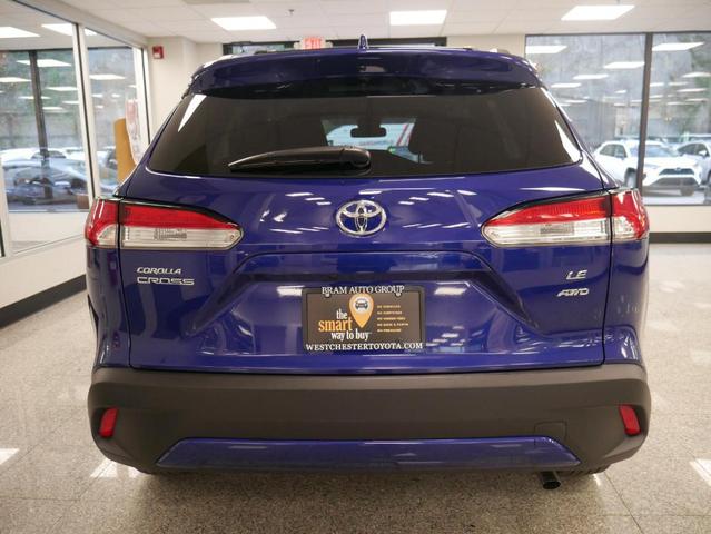2022 toyota corolla cross le