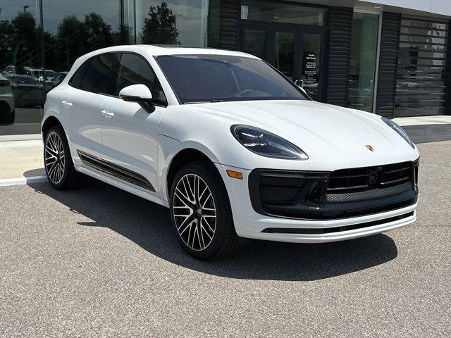 2024 porsche macan base