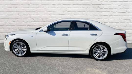 2025 Cadillac CT4