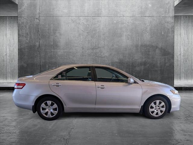 2010 toyota camry le