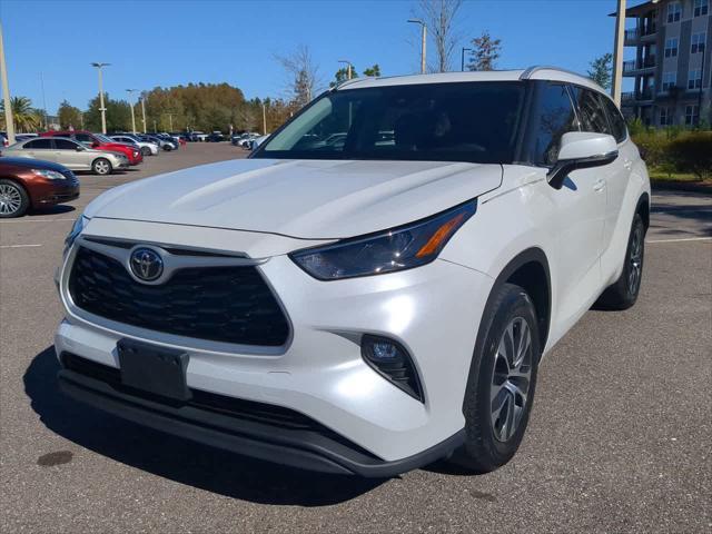 2022 toyota highlander xle