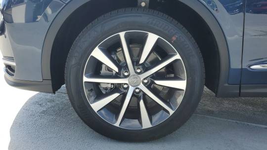 2025 Acura MDX technology package