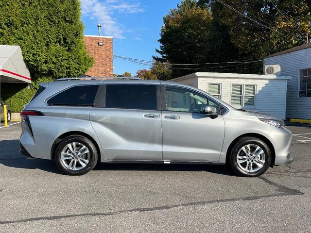 2024 toyota sienna limited