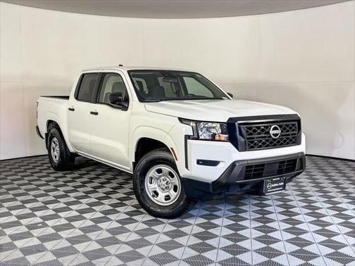 2022 nissan frontier
