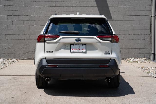 2022 toyota rav4 hybrid xle premium
