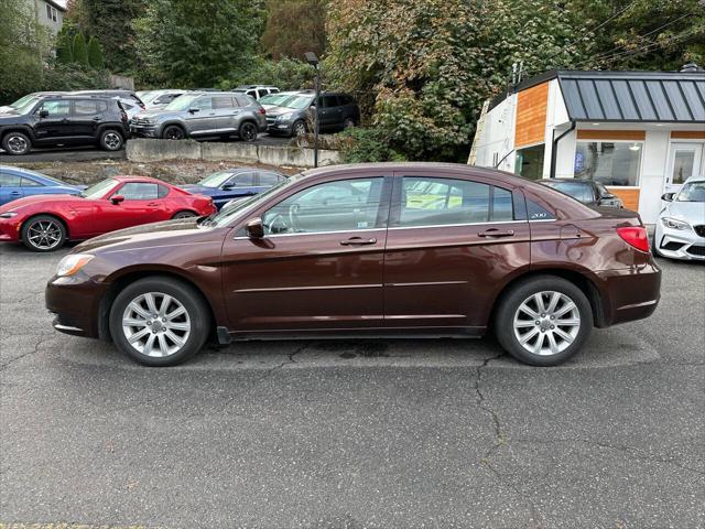 2012 chrysler 200 touring