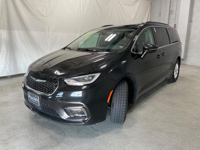 2022 chrysler pacifica touring-l