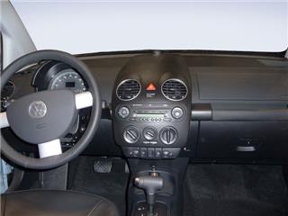 2009 Volkswagen New beetle base
