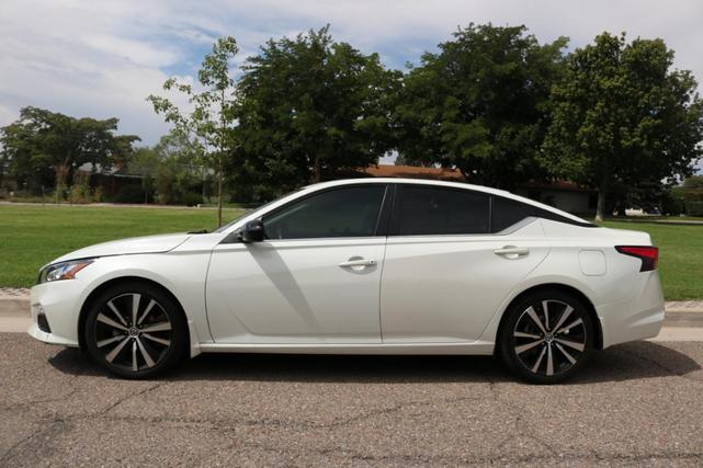 2022 nissan altima 2.5 sr