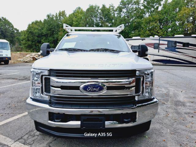 2019 ford f-350 xlt
