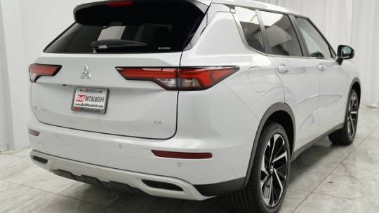 2024 mitsubishi outlander se