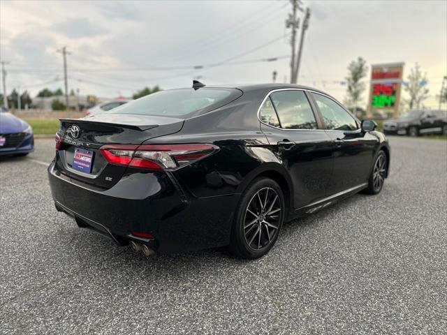 2021 toyota camry se