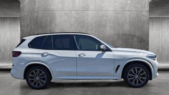 2022 bmw x5 m50i