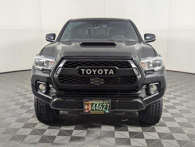 2022 toyota tacoma trd sport